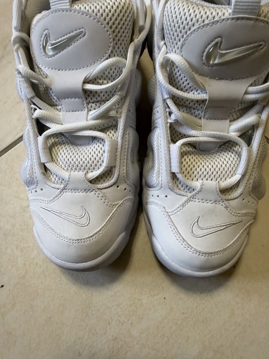 Nike uptempo marimea 40,5