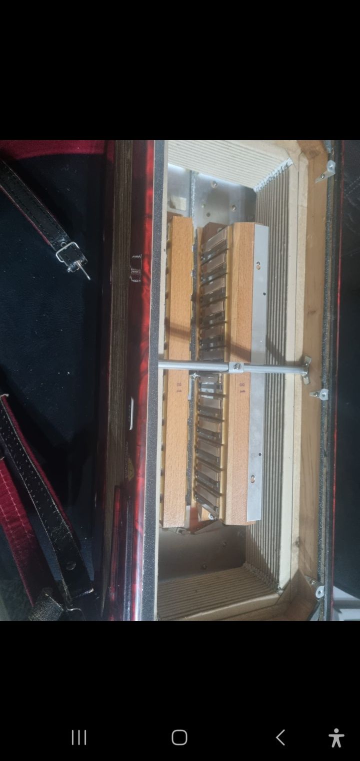 Acordeon Hohner ,(Horch) 120 basi