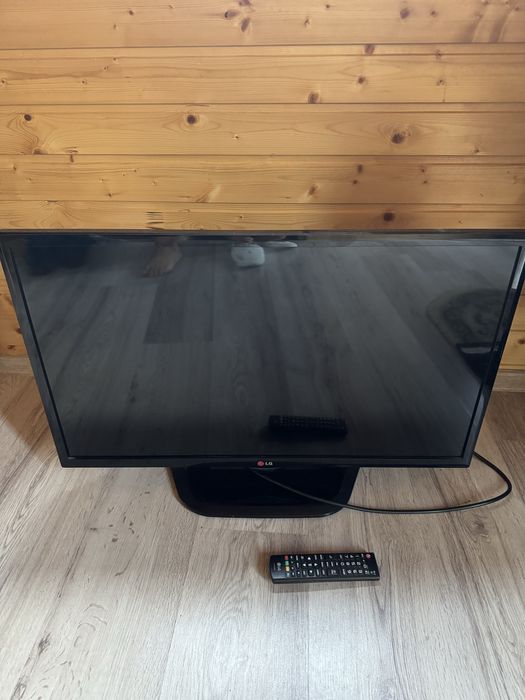 Televizor LG 32LN540V 32" LED-backlit LCD - Full HD