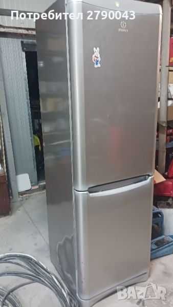 Хладилник с фризер Indesit - използван, гр. Ямбол