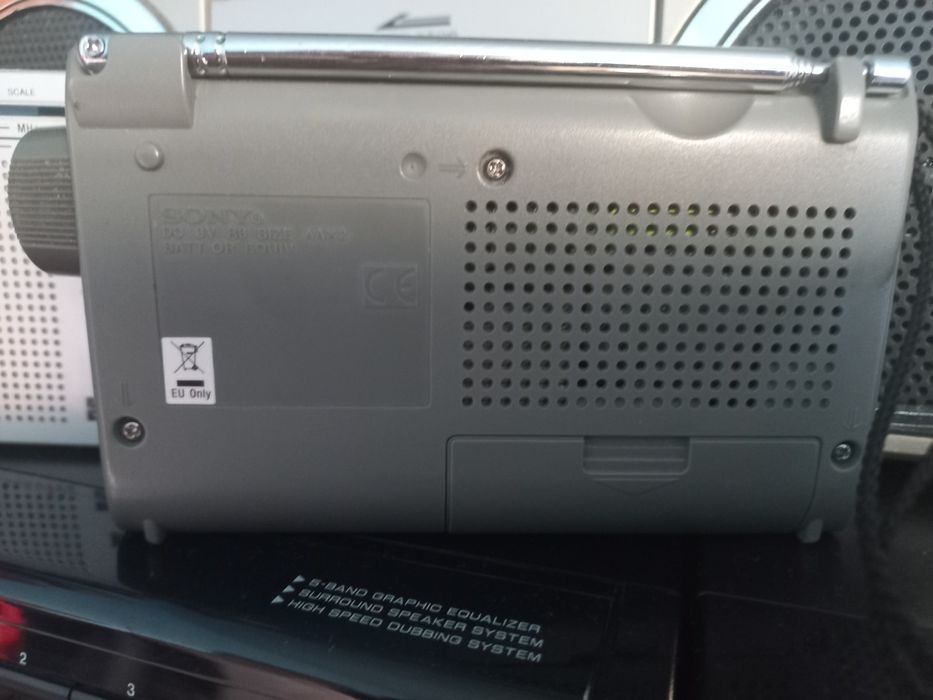 Radio Panasonic si Sony