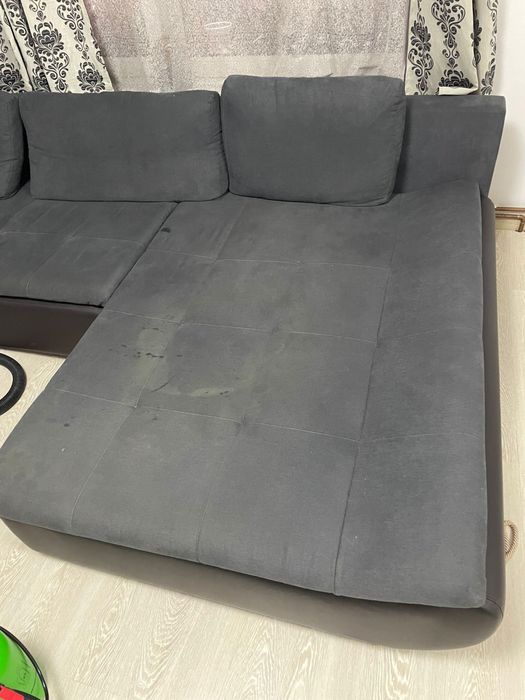 Servicii de curatare canapele si mochete