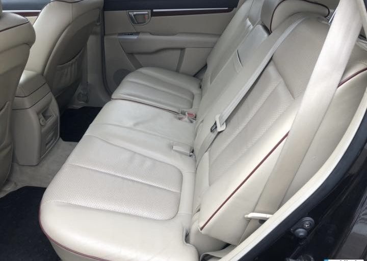 Продавам Hyndai Santa Fe