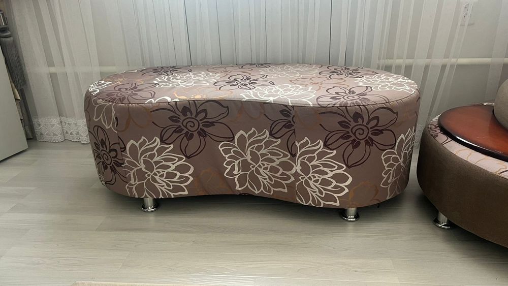 Уголок(диван) хорошем состоянии