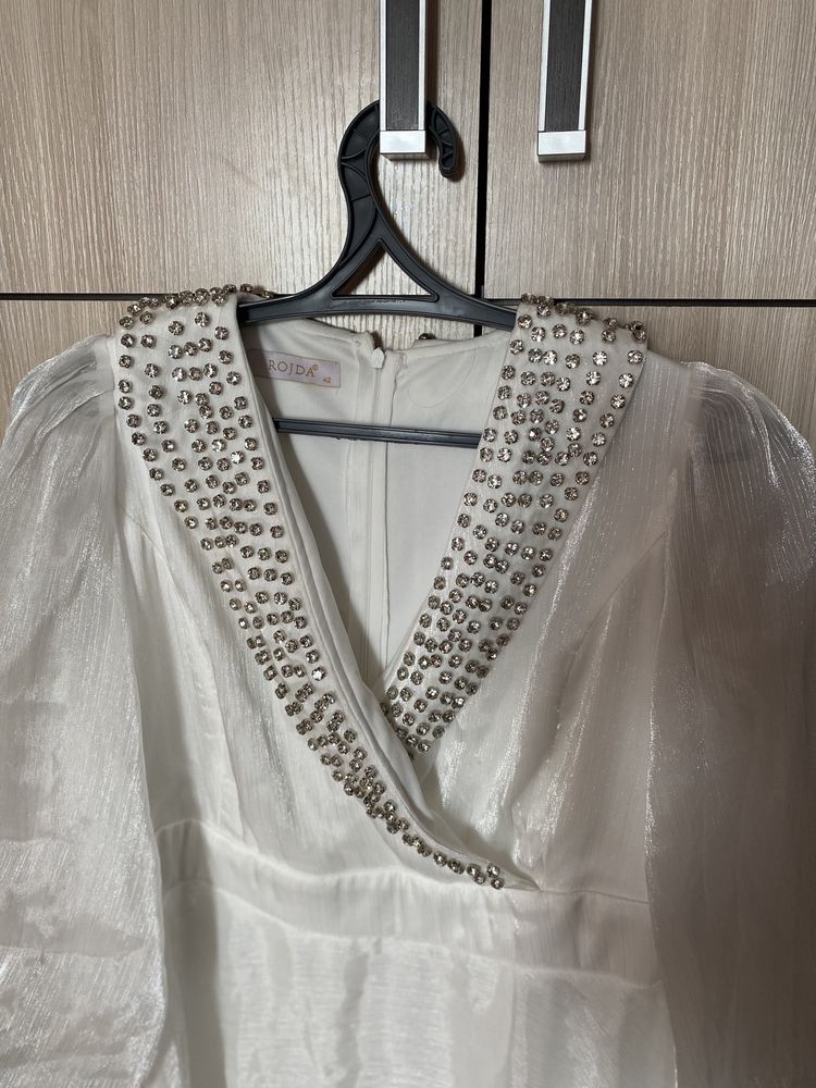 Платье белое 50 размера