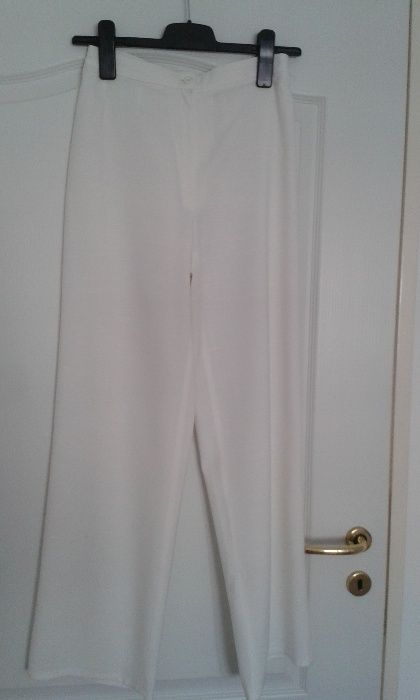 Tunica de culoare alba + pantalon lung alb