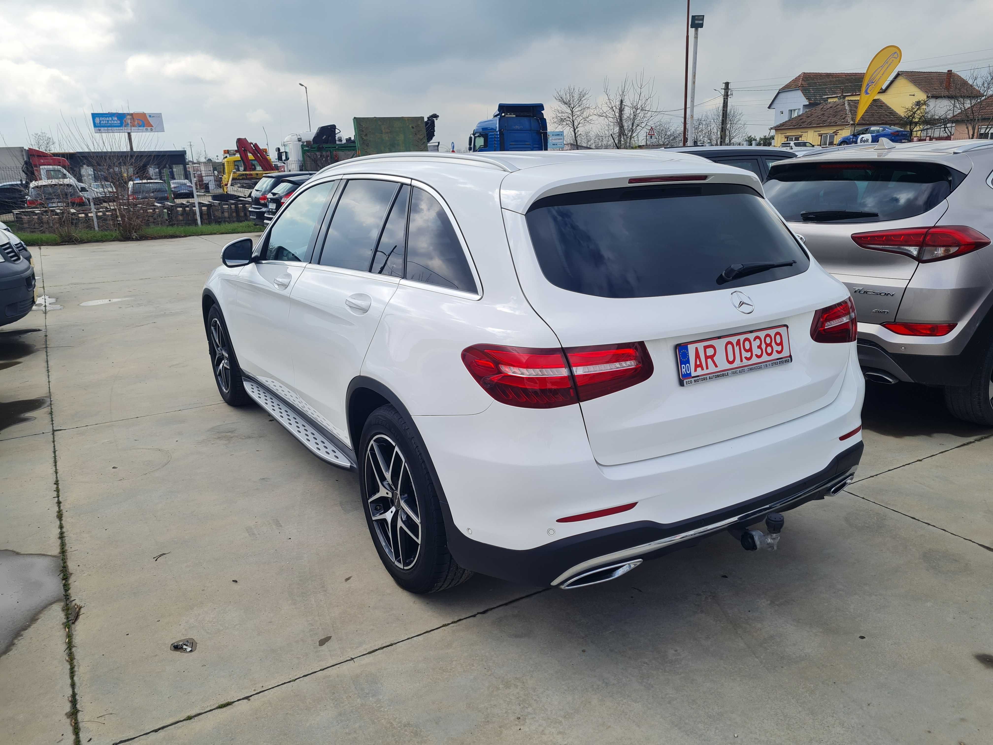 Mercedes GLC 250 D 4 MATIC  205 c.p. an 2018 cash sau rate fixe