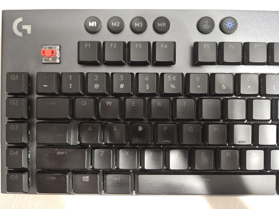 Tastatură Gaming Logitech G815 cu switchuri GL Linear