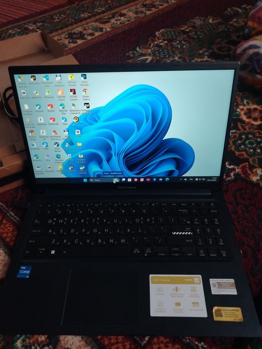 ASUS Vivobook 15