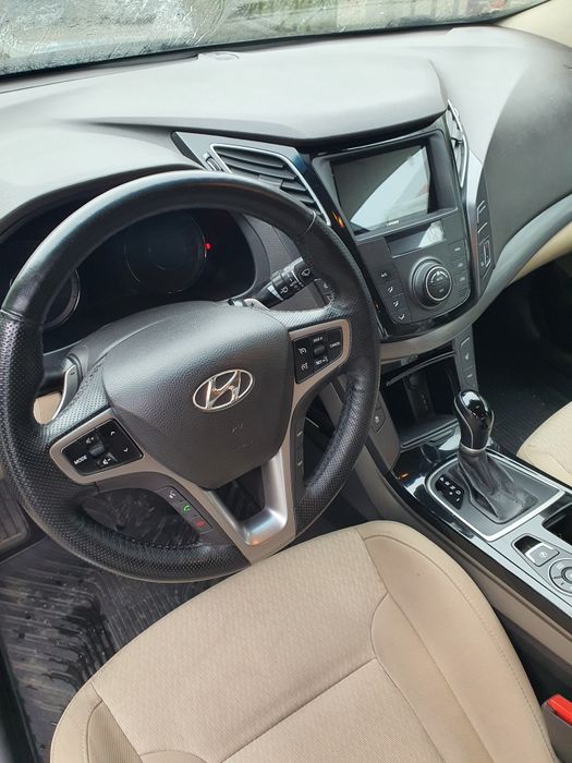 Hyundai i40  Vand sau schimb cu Duba