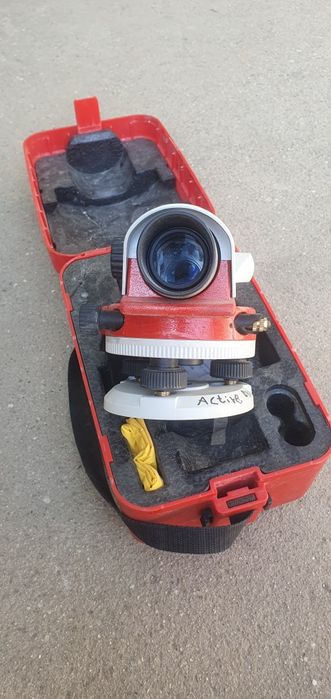 Nivela optica Leica NA720 buton spart