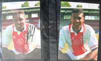 Стари футболни картички с автографи от 90-те години на миналия век
