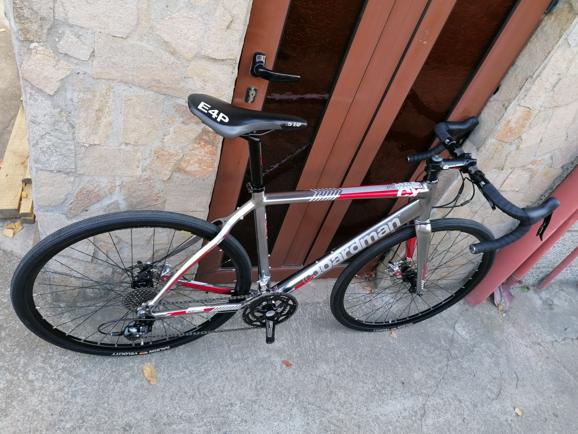 Boardman Gravel , SRAM Apex 2*10