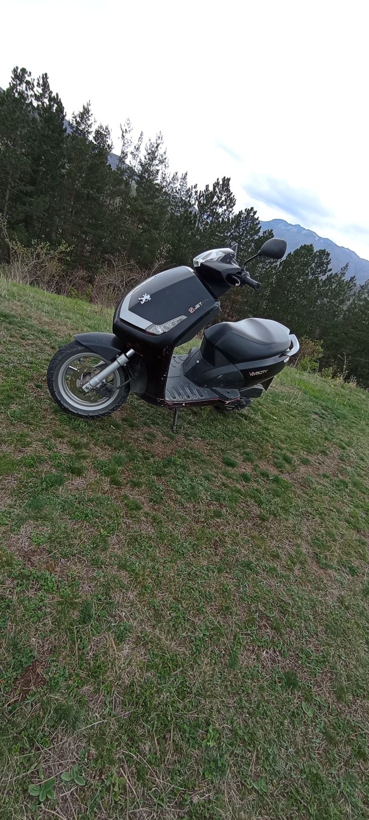 Vând scuter Peugeot vivacity 49cc