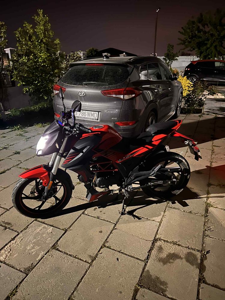 Motocileta junak 905