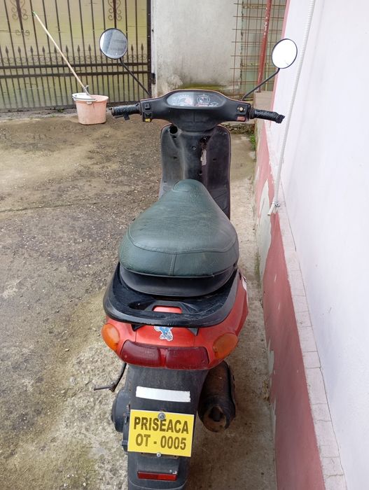 Vind scuter de 49 cm3 înscris pe primărie perfect fuctional