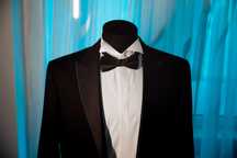 Costum (ginere)  Slim Fit  Monarch ceremonie negru ,marime 50 (2piese)