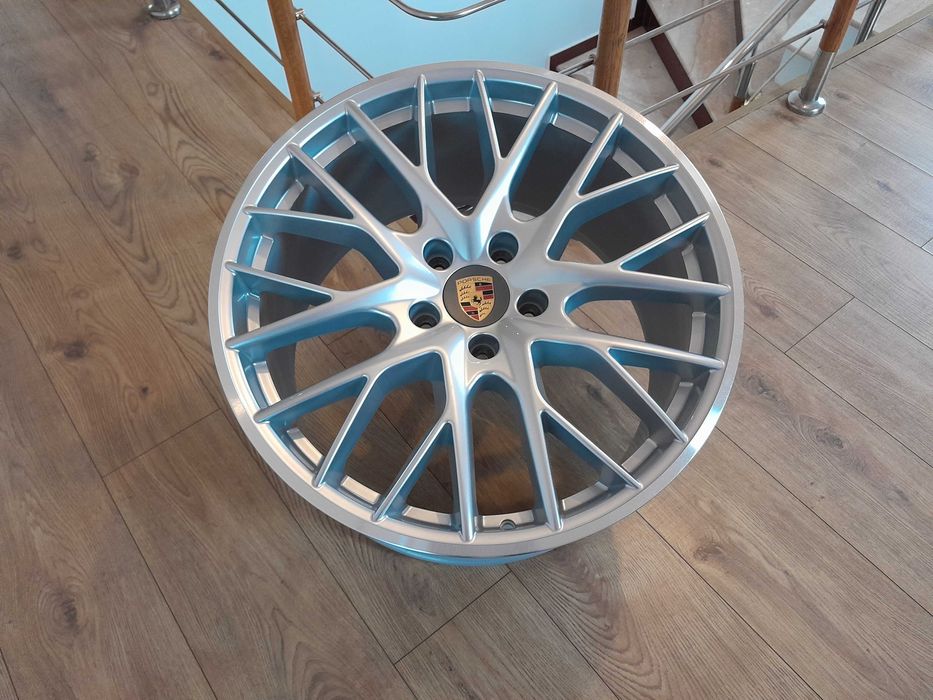 O janta de spate 21 toli originala porsche panamera cod 971601025K