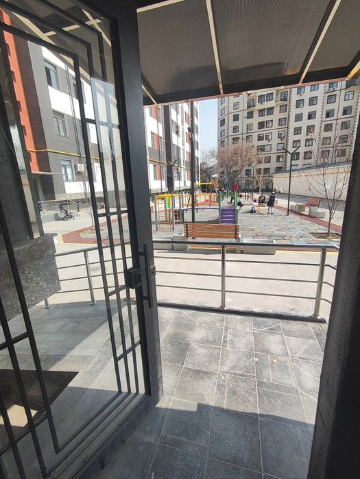 Своя новострока 3 комнатная 80 КВ.м