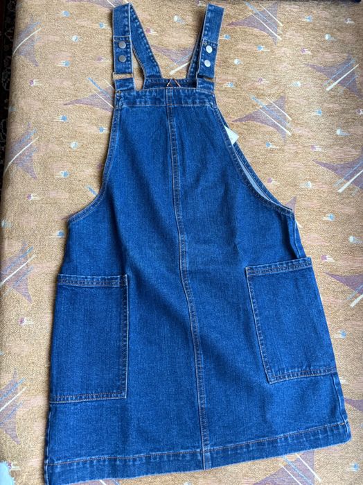 дънки и сукмани на различни марки