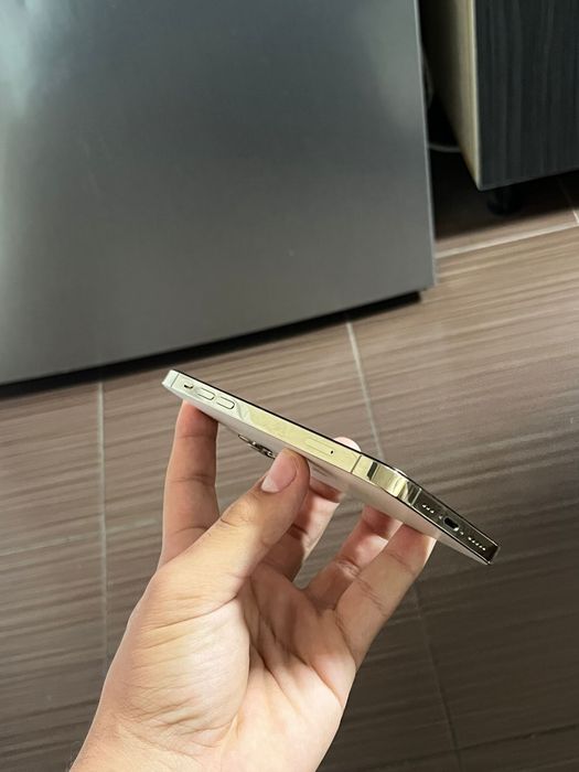 - Vand IPhone 12 Pro Gold 256Gb
