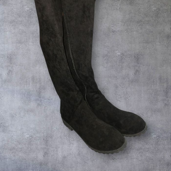 Cizme înalte de damă, negre, cu talpă groasă