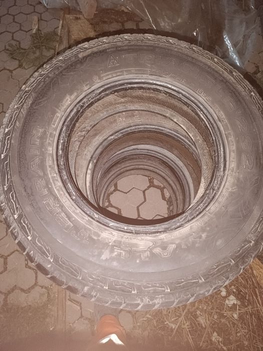 Продам комплект зимней резины