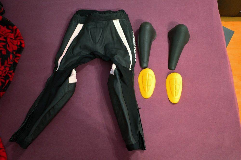 Pantaloni moto Rebelhorn (Fighter) mărimea 54.