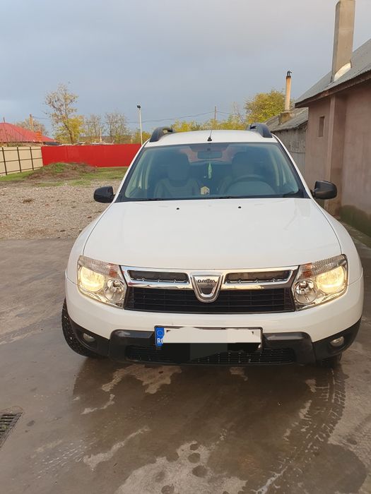 Vând Dacia Duster 2012GPL