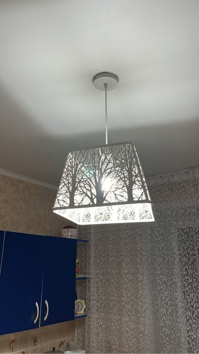 Продам люстру состояние хорошее