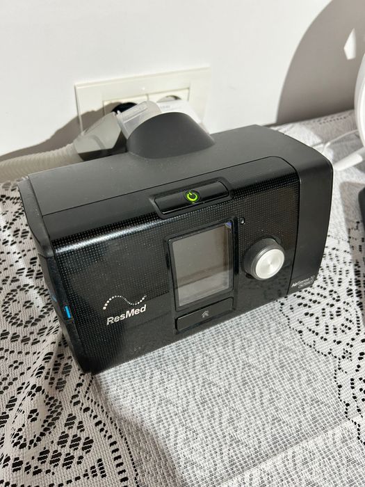 Aparat ResMed AirSense 10 pentru tratare apnee în somn