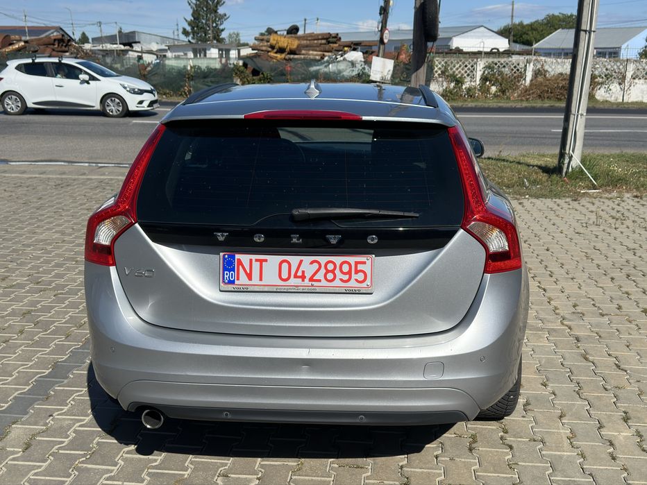 Volvo V60 - 2016 - 2.0 Diesel - 118CP