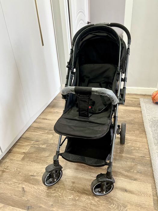 Детская коляска в отличном состоянии