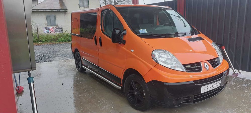 Renault trafic 2.0 dCi