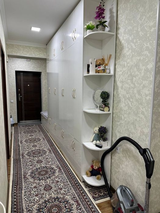 Kvartira sotiladi 80 000$ Kelishiladi Yangihayot,8-hudud