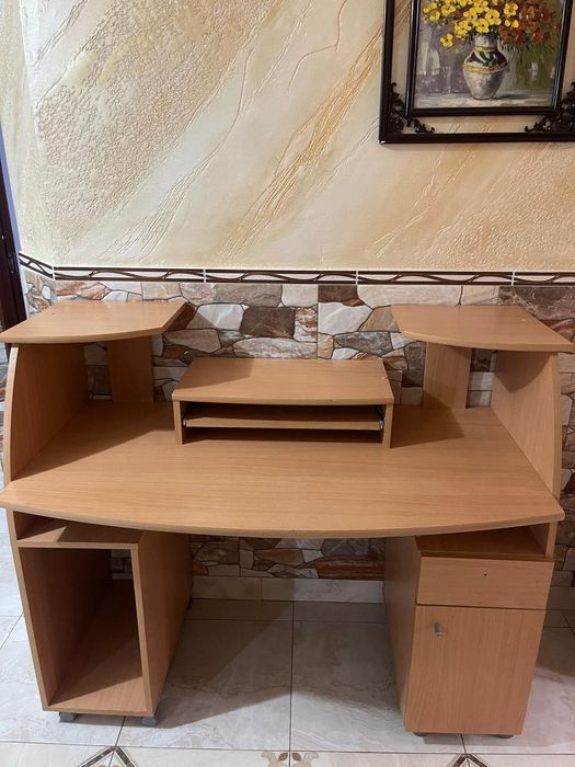 Birou multifuncțional