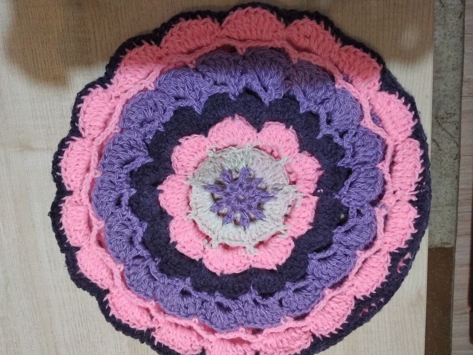 Продаются накидки на табурет, вязаные, ручной работы