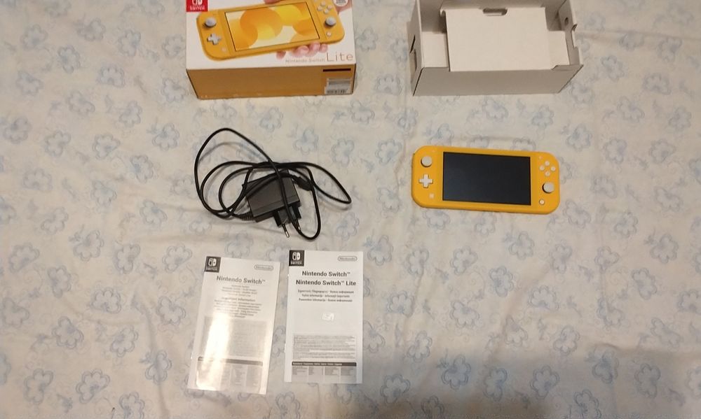 Nintendo switch lite
