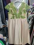 Rochie eleganta bej cu verde