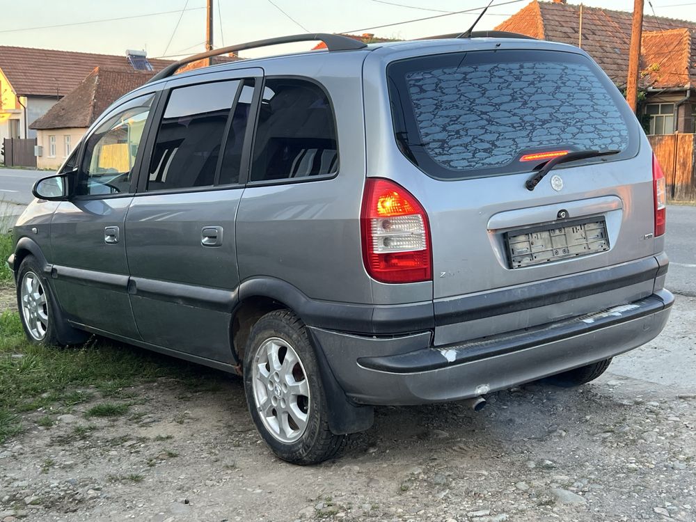 Vând Opel Zafira 2.0 Diesel 7 Locuri