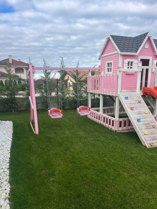 Детска дървена къща