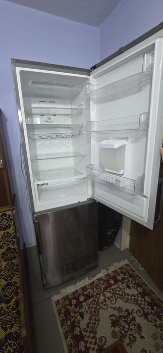 Combina frigorifica LG