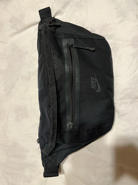 Чанта за през рамо Nike чисто нова