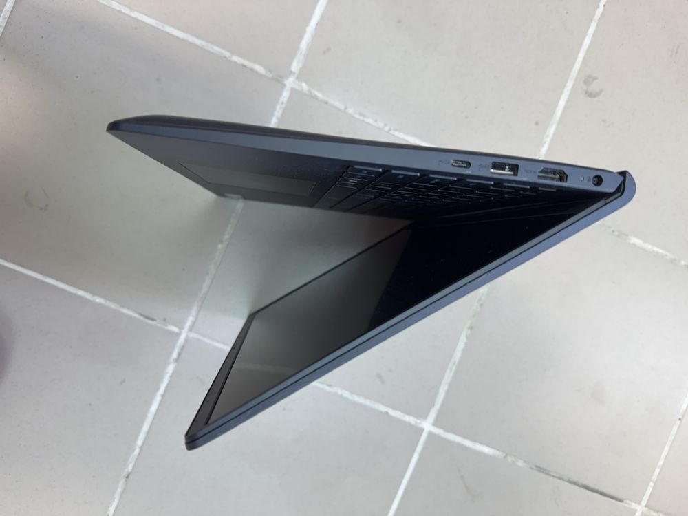 Лаптоп Dell Vostro 15 3535 - 15,6”, отличен