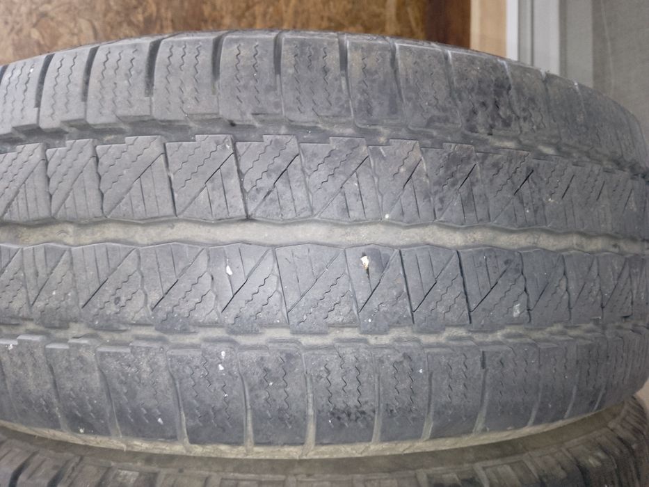 Cauciucuri 215/65R15c iarnă