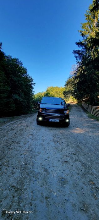 Vw caravelle modelul lung 8+1 4x4