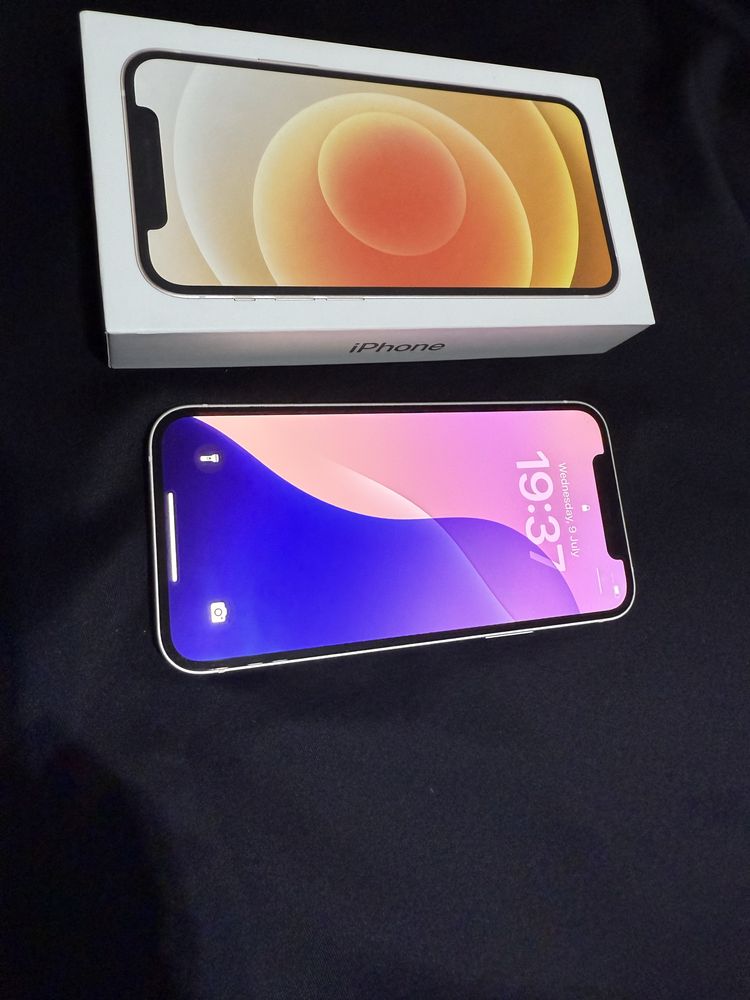 iPhone Iphone 12 white Като НОВ