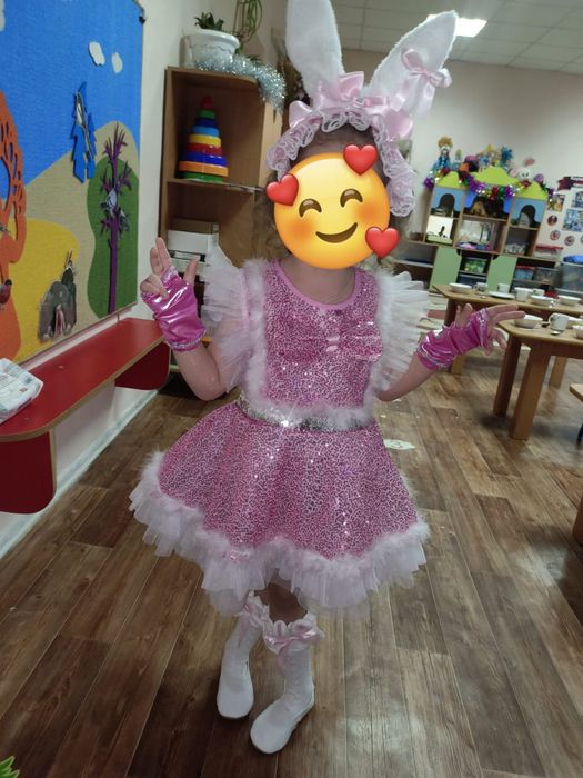 Новогодний костюм сахарной зайки