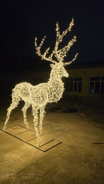 Новогодние олень 2  метра