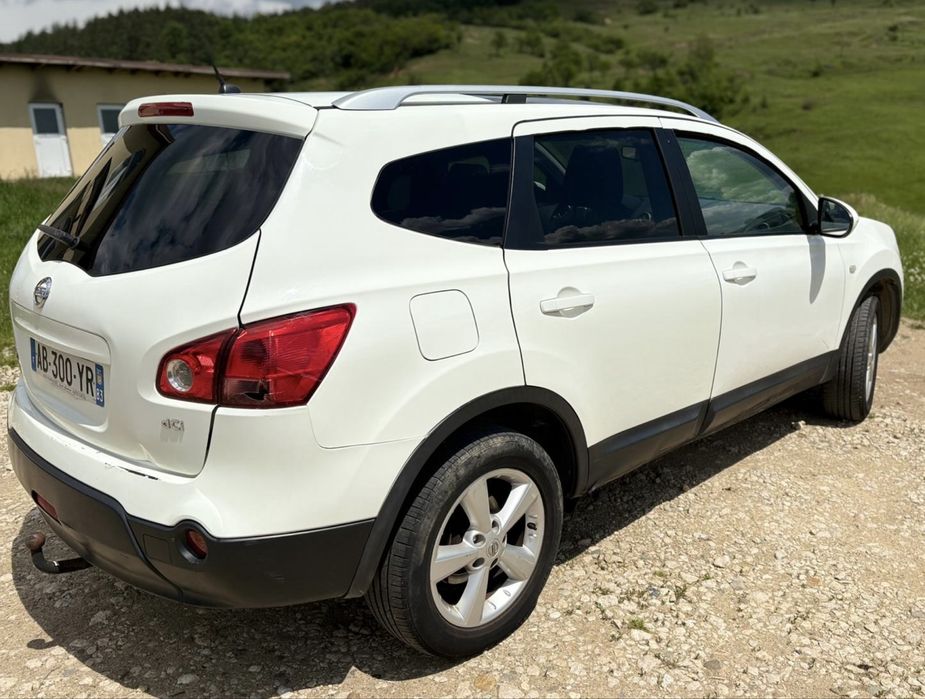 Nissan Qashqai+2 2.0 dci 4 × 4